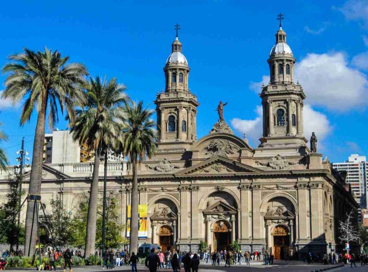 Visita la impresionante Catedral de Santiago de Chile