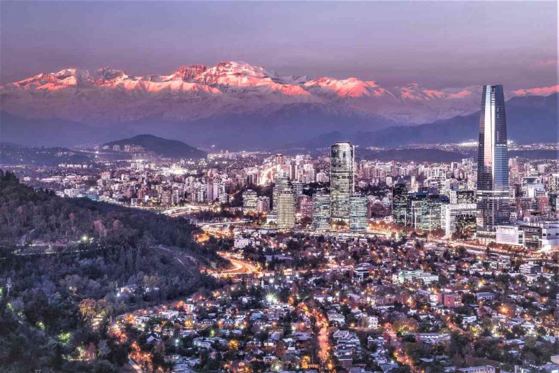 Subir a la Gran Torre Santiago entre las cosas interesantes que hacer en Santiago de Chile