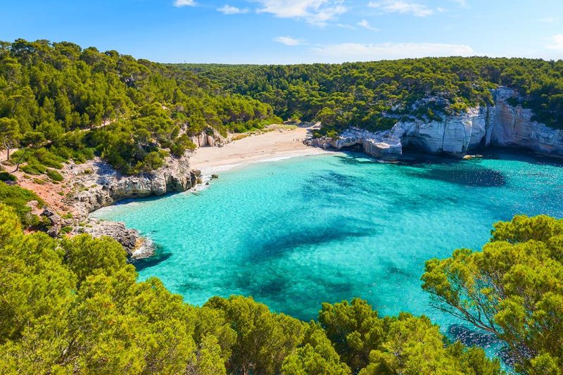 Dónde alojarse en Menorca: las mejores zonas y playas
