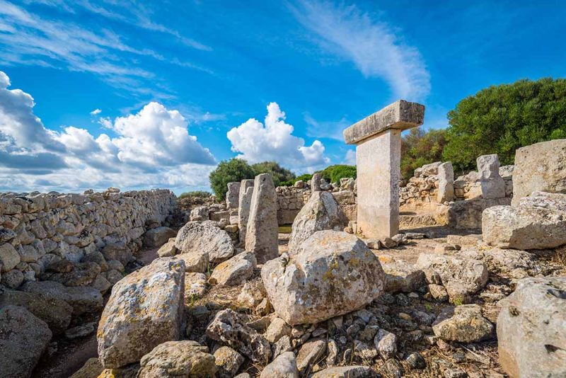 Conocer el poblado prehistorico Torralba d'en Salord en Menorca