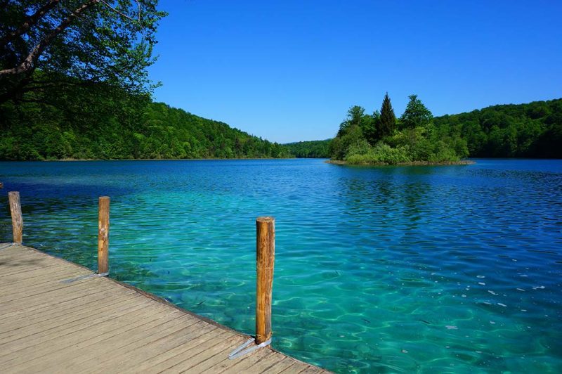 Relajate en el Parque Nacional Plitvice Lakes en Zagreb