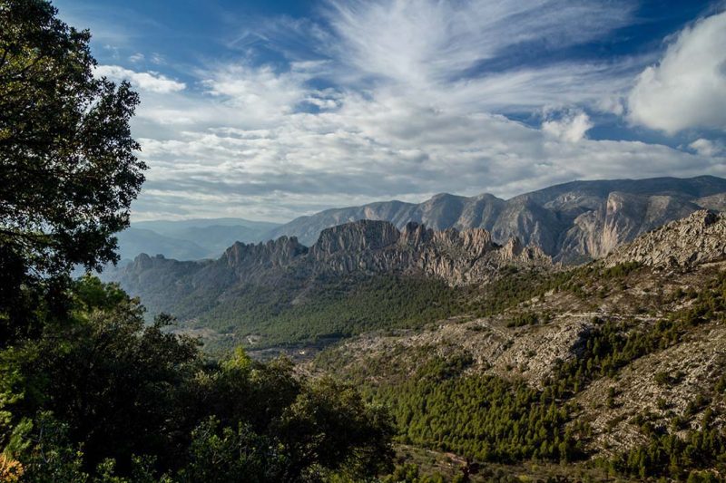 Cosas qué hacer en Benidorm:Ascender hasta lo más alto del Puig Campana