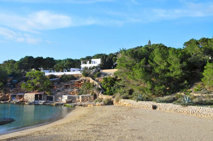 Playas de Ibiza perfectas para ir con niños: Cala Gració