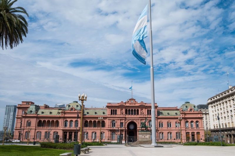 Plaza de Mayor, una de las más icónicas de Buenos Aires