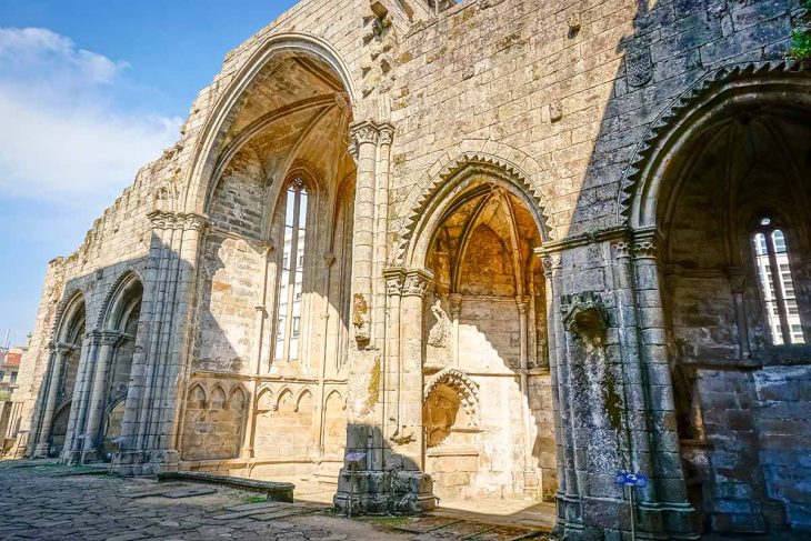 Ver las curiosas ruinas del convento de Santo Domingo 