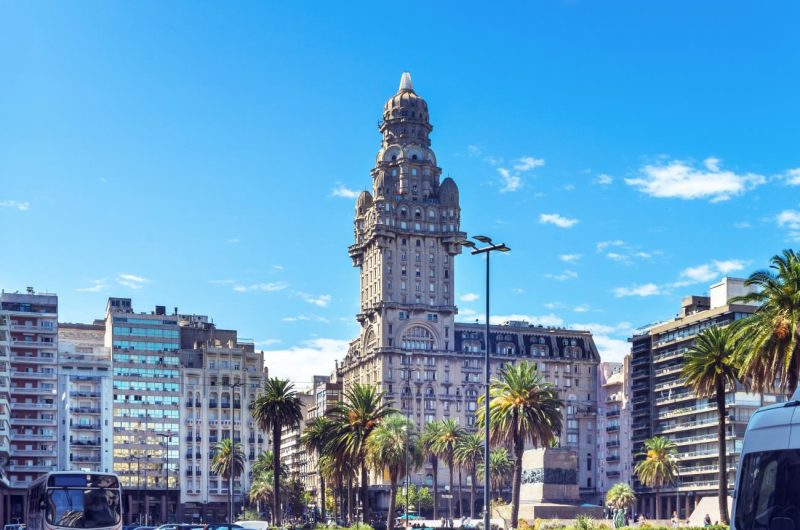 Montevideo, la capital uruguaya a orillas del Río de la Plata