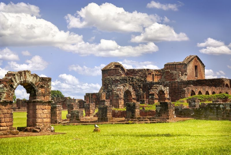 Grandeza arquitectónica de las Misiones Jesuíticas de Trinidad del Paraná y Jesús de Tavarangue