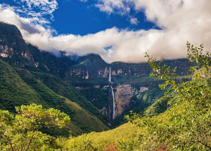 La espectacular caída de agua de la catarata Gocta
