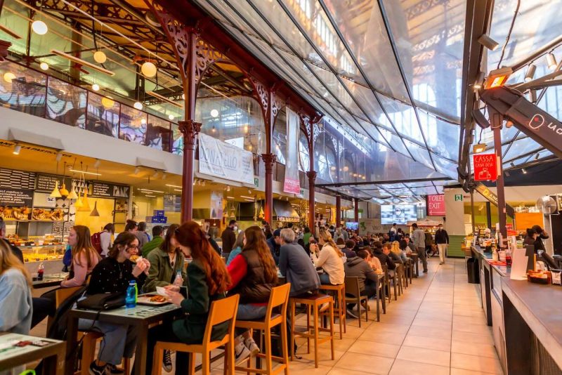 Probar la auténtica comida y cultura toscana en Mercato Centrale Firenze