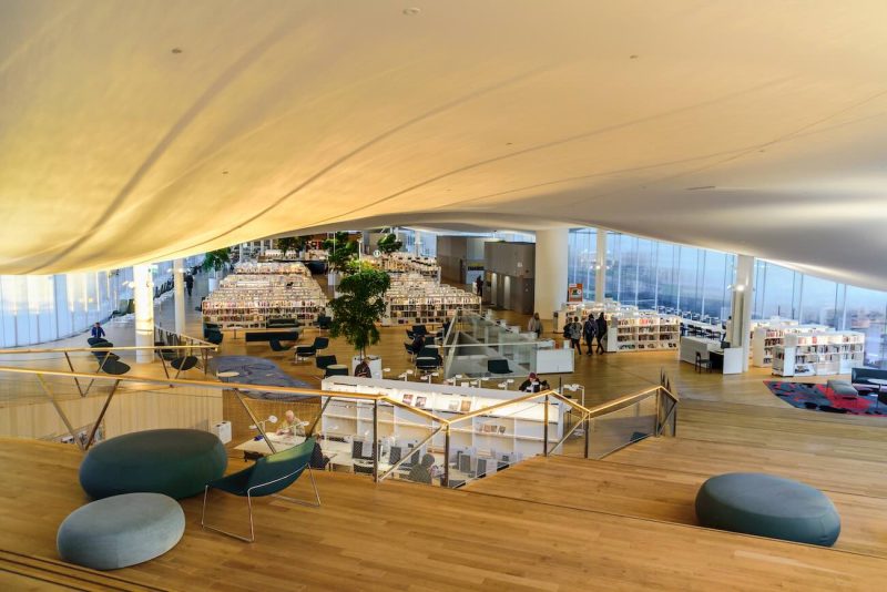 Maravíllate con Oodi, la Biblioteca Central de Helsinki